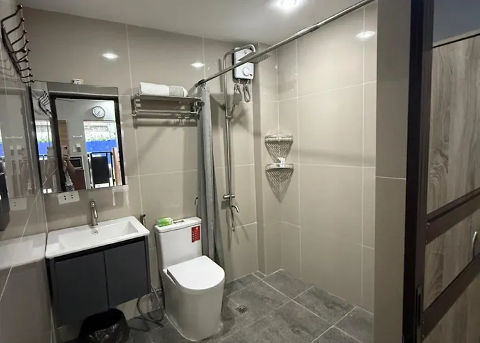 Guest house Unit B Near Circuit Makati